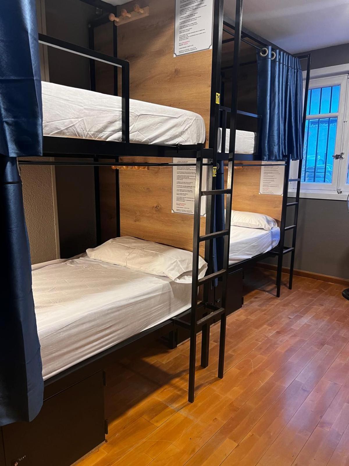Hostel Estrella 20 Мадрид Экстерьер фото